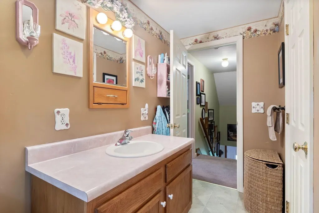 53 Meehan Lane North Berwick ME 03906
