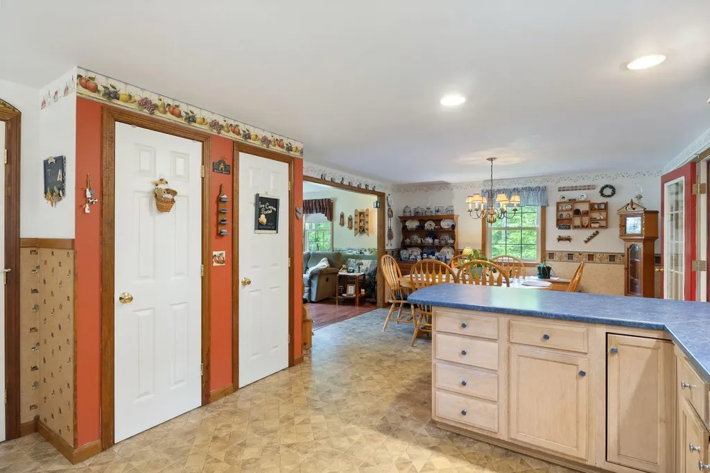 53 Meehan Lane North Berwick ME 03906