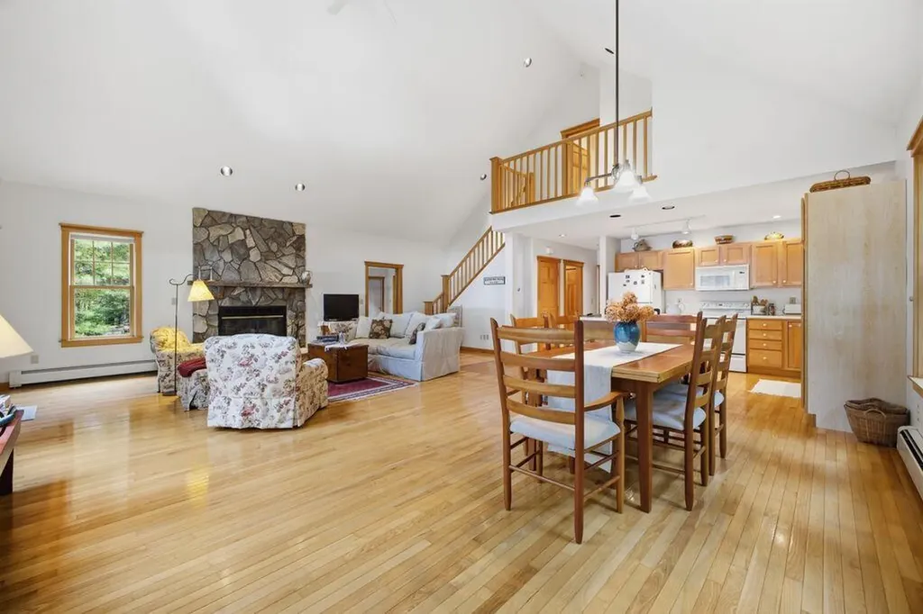 84 Pride Avenue Waterford ME 04088