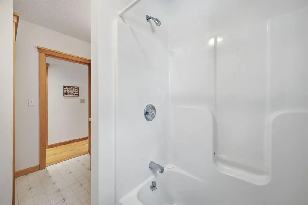 84 Pride Avenue Waterford ME 04088