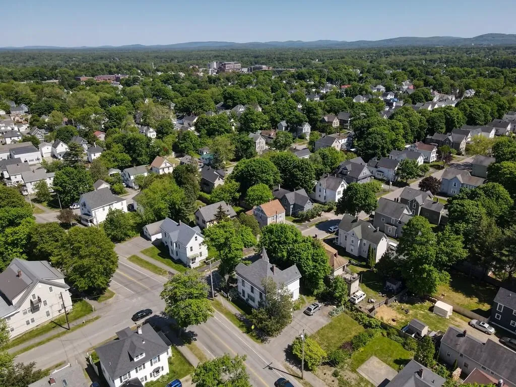 210 Forest Avenue Bangor ME 04401
