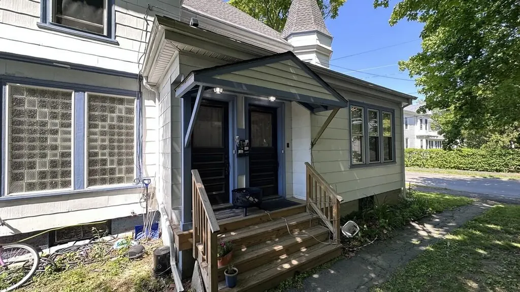 210 Forest Avenue Bangor ME 04401