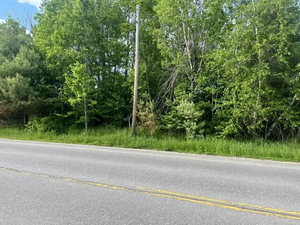 435 Lebanon Road Winterport ME 04496