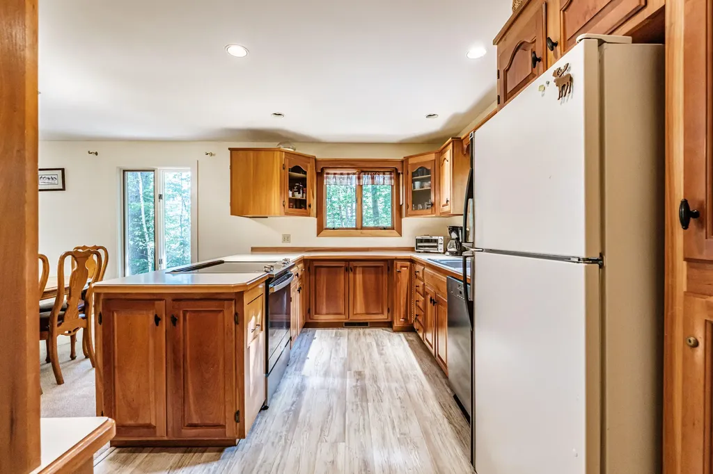 138 Long Pond Drive Denmark ME 04022