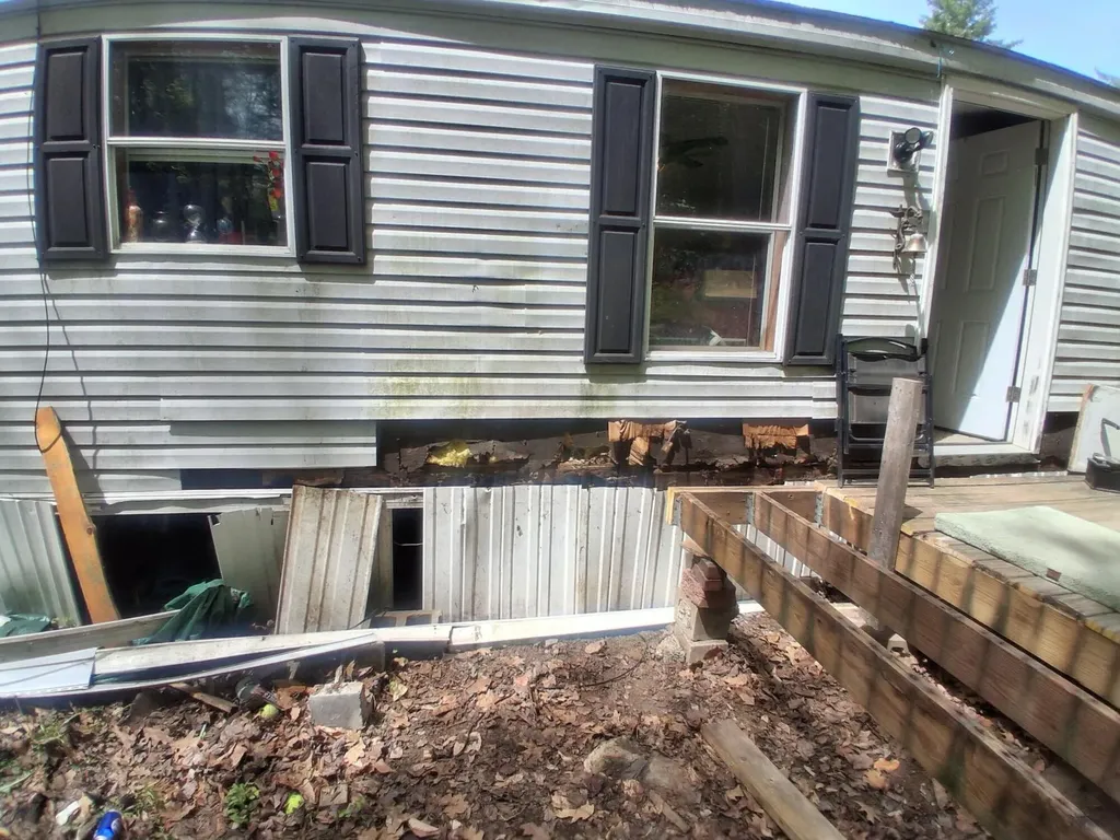 7 Stony Brook Drive Paris ME 04281