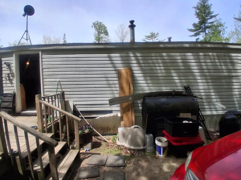7 Stony Brook Drive Paris ME 04281