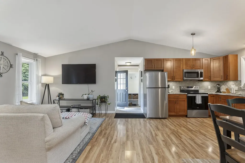 211 Broadturn Road Scarborough ME 04074