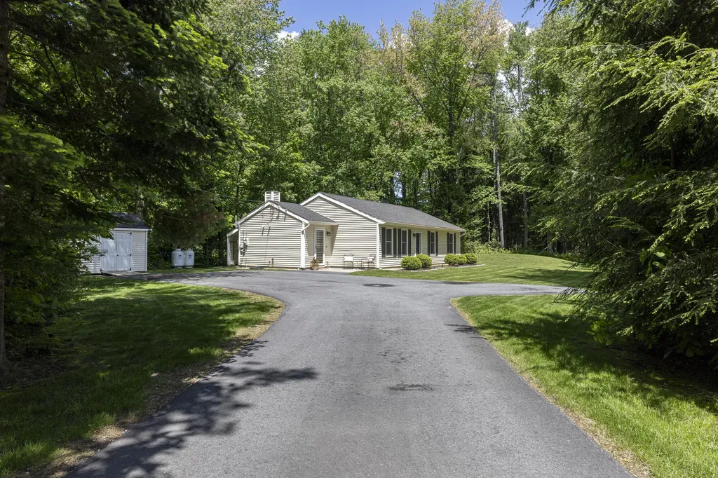 211 Broadturn Road Scarborough ME 04074