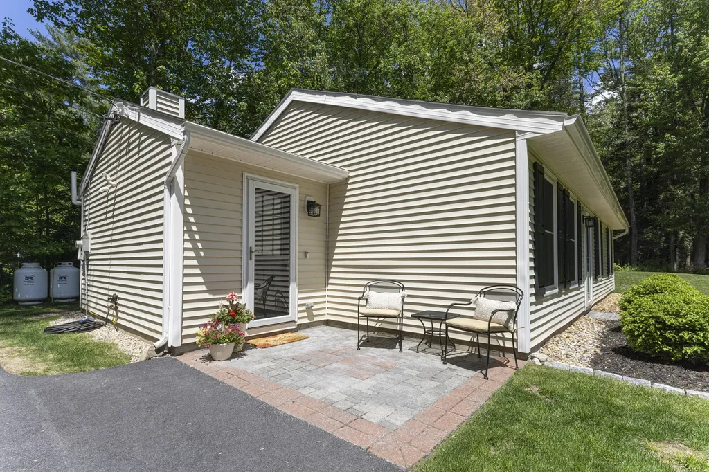 211 Broadturn Road Scarborough ME 04074