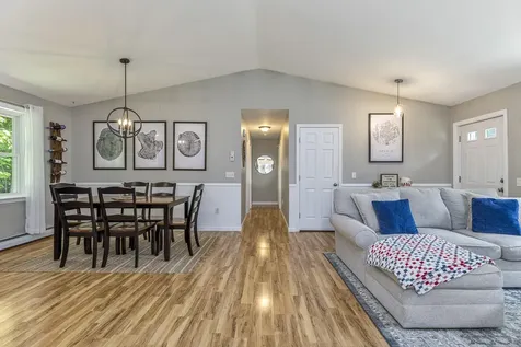 211 Broadturn Road Scarborough ME 04074