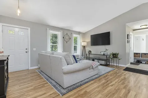 211 Broadturn Road Scarborough ME 04074