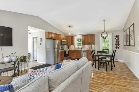 211 Broadturn Road Scarborough ME 04074