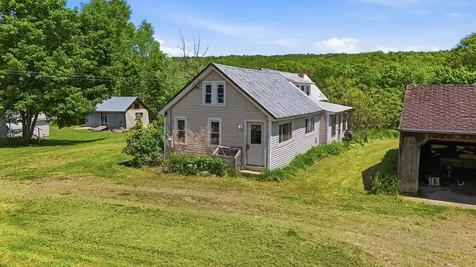 66 Farmington Road Strong ME 04983