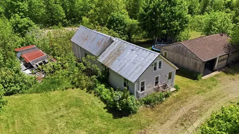 66 Farmington Road Strong ME 04983