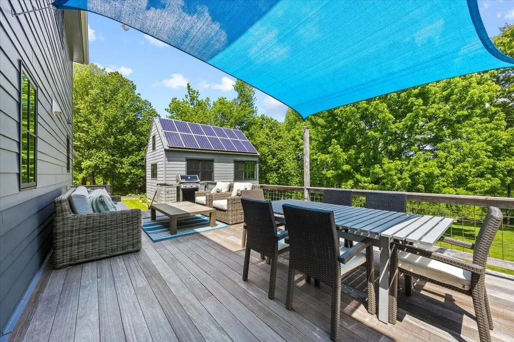 7 Breezy Hill Lane Falmouth ME 04105