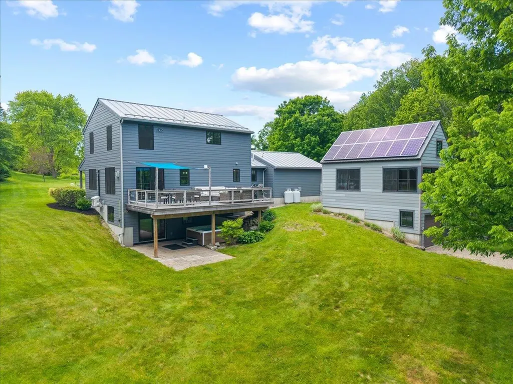 7 Breezy Hill Lane Falmouth ME 04105