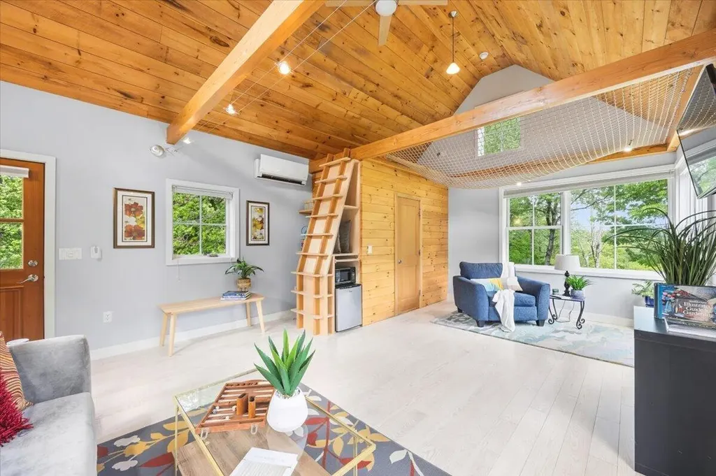 7 Breezy Hill Lane Falmouth ME 04105