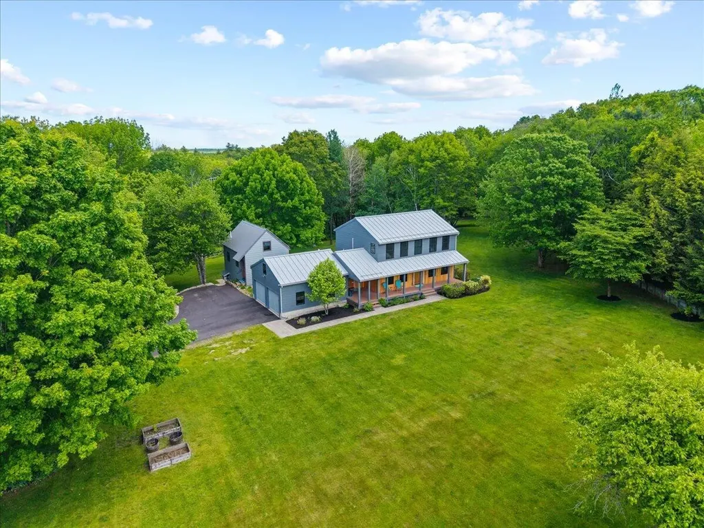 7 Breezy Hill Lane Falmouth ME 04105