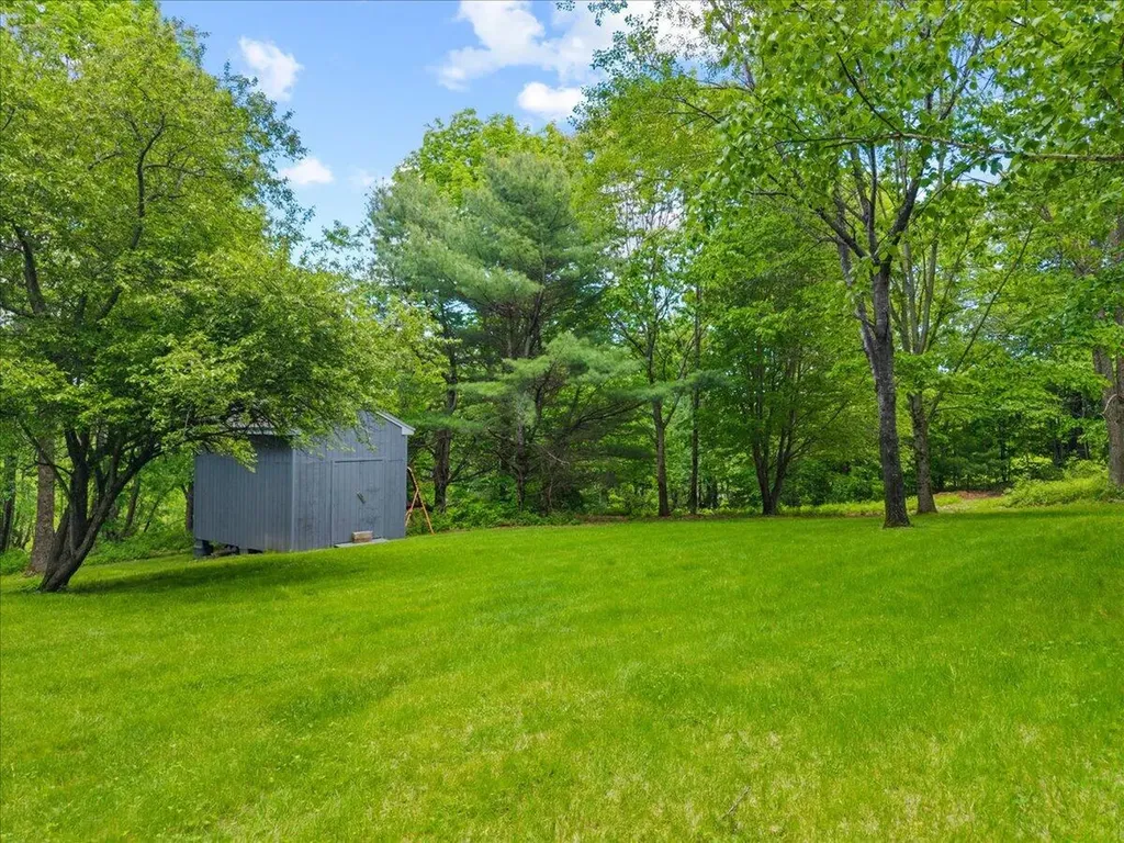 7 Breezy Hill Lane Falmouth ME 04105
