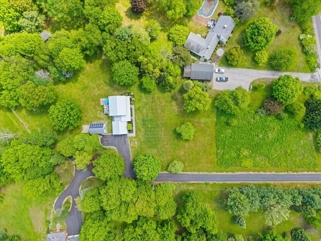 7 Breezy Hill Lane Falmouth ME 04105