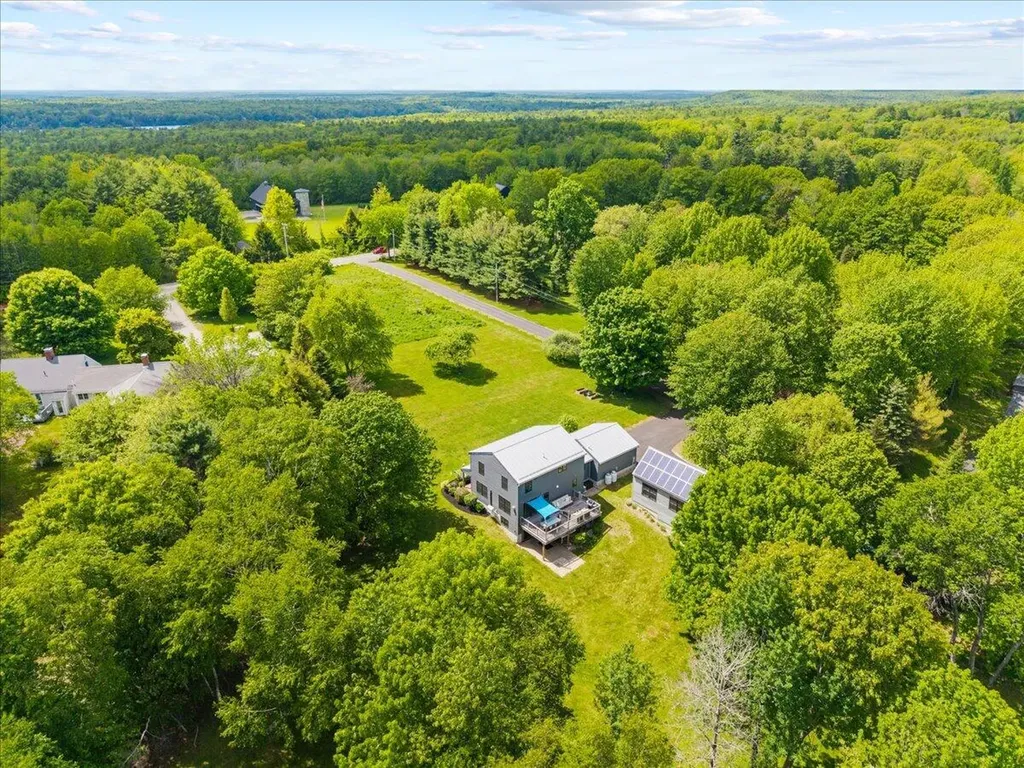 7 Breezy Hill Lane Falmouth ME 04105