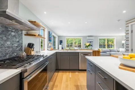 7 Breezy Hill Lane Falmouth ME 04105
