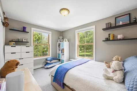 7 Breezy Hill Lane Falmouth ME 04105