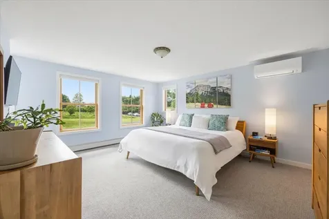 7 Breezy Hill Lane Falmouth ME 04105