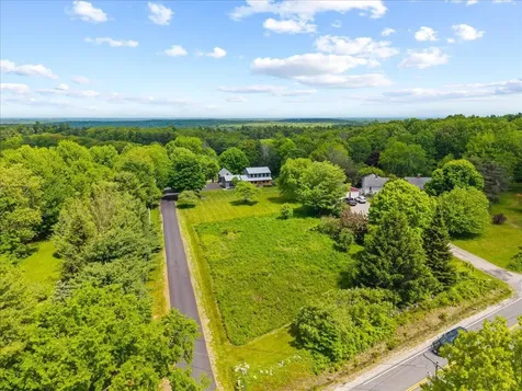 7 Breezy Hill Lane Falmouth ME 04105