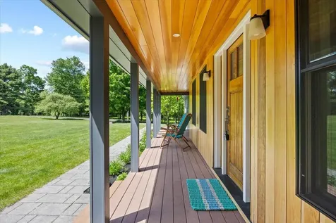 7 Breezy Hill Lane Falmouth ME 04105