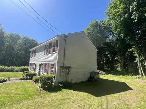 19 Melvin Street Auburn ME 04210