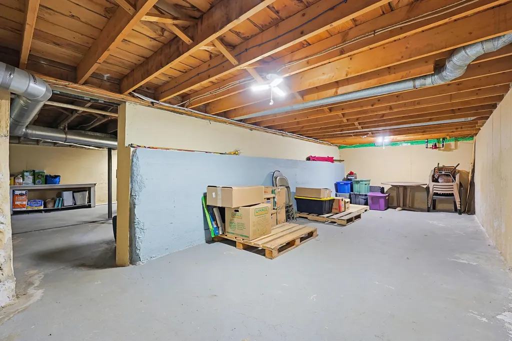 171 Carlson Street Westbrook ME 04092