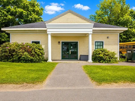 10 Knowlton Street Camden ME 04843