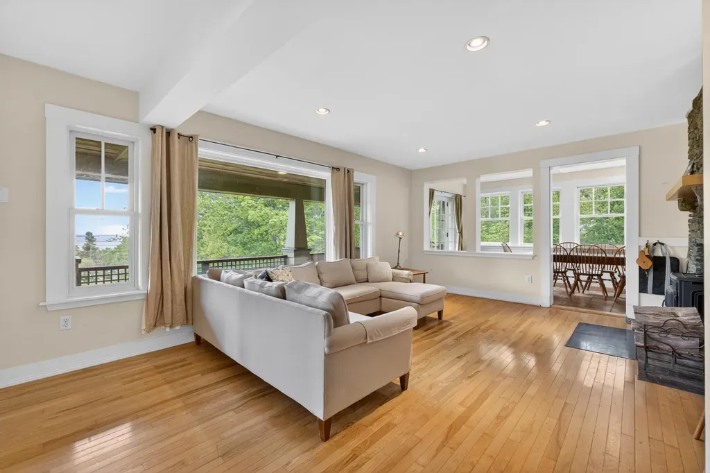 526 Belfast Road Camden ME 04843