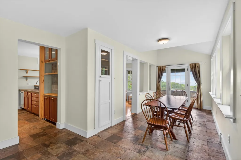 526 Belfast Road Camden ME 04843