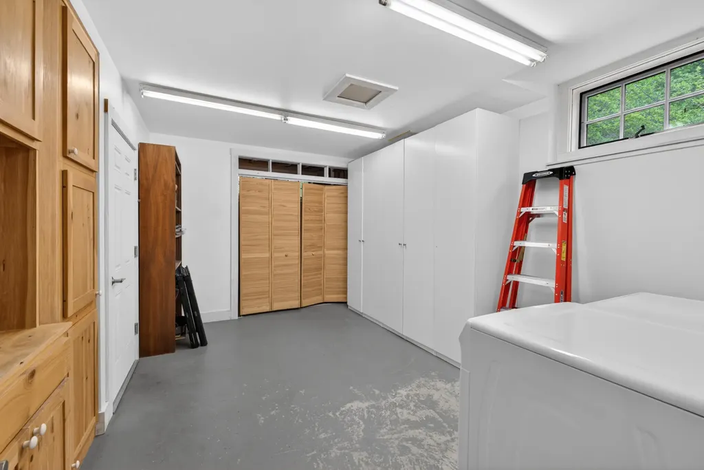526 Belfast Road Camden ME 04843