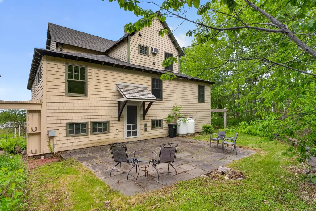 526 Belfast Road Camden ME 04843