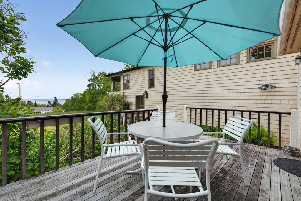 526 Belfast Road Camden ME 04843