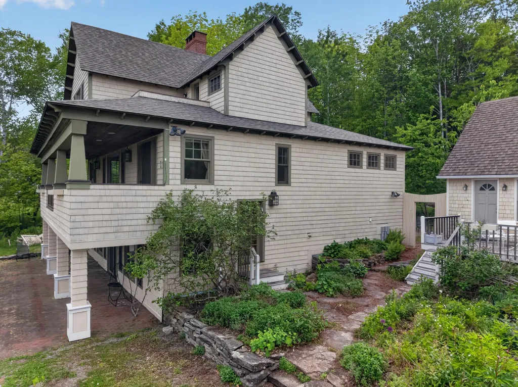 526 Belfast Road Camden ME 04843