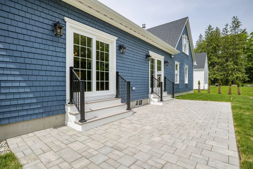 130 Fickett Street South Portland ME 04106