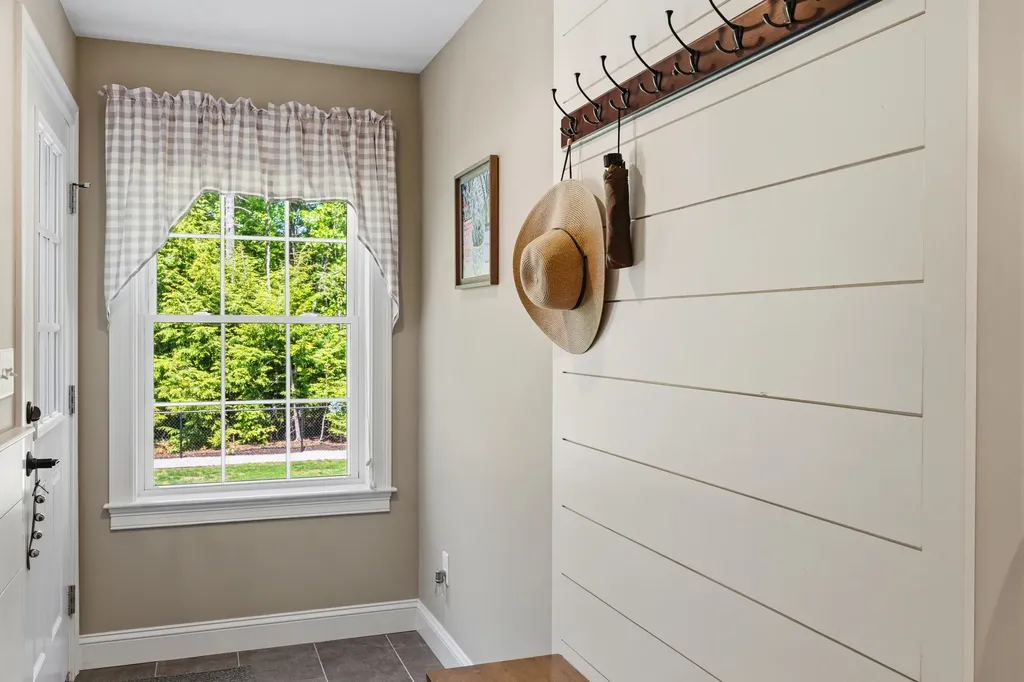 10 Bartlett Drive Arundel ME 04046