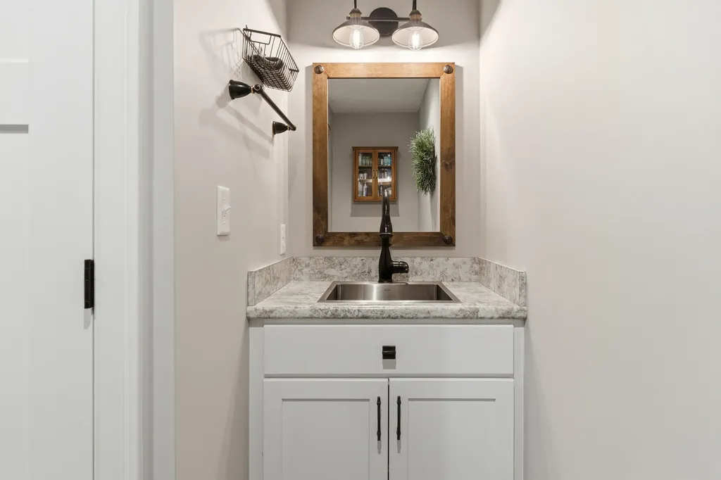 10 Bartlett Drive Arundel ME 04046