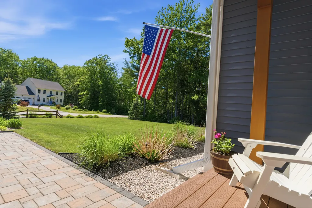 10 Bartlett Drive Arundel ME 04046