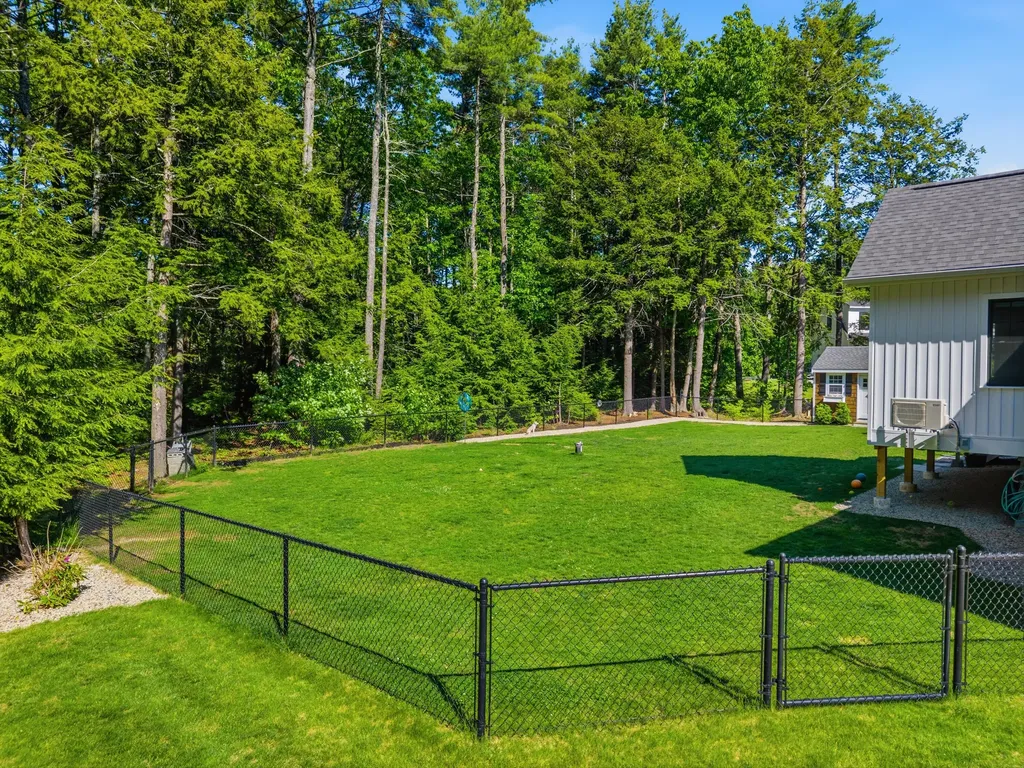 10 Bartlett Drive Arundel ME 04046
