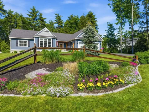 10 Bartlett Drive Arundel ME 04046
