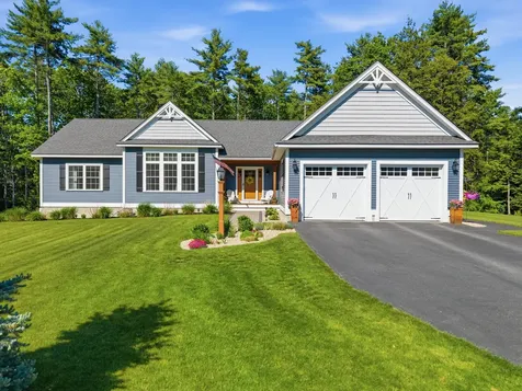 10 Bartlett Drive Arundel ME 04046