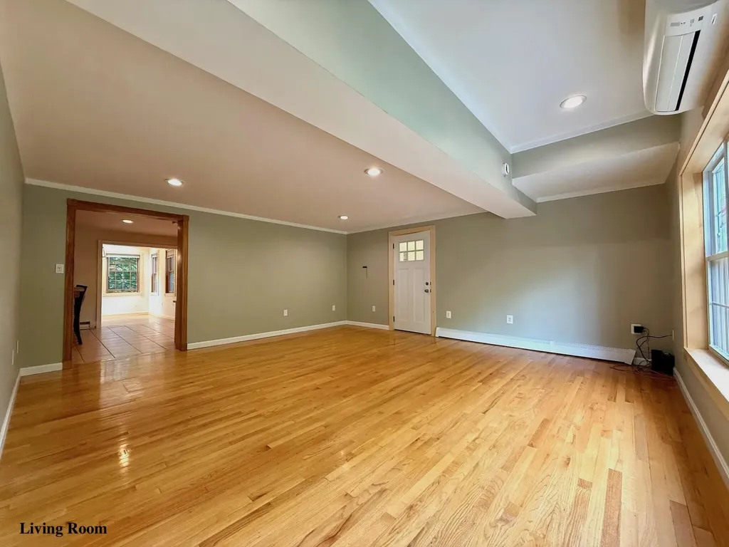 5 Greenfield Avenue Bangor ME 04401