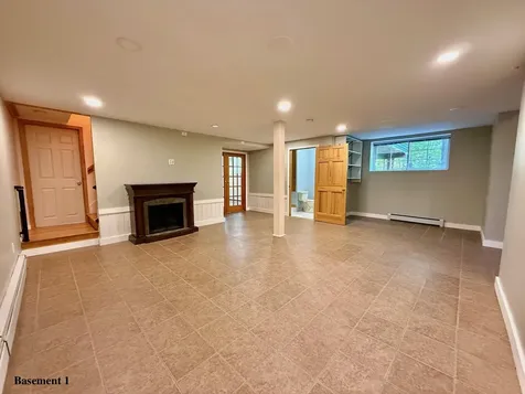 5 Greenfield Avenue Bangor ME 04401