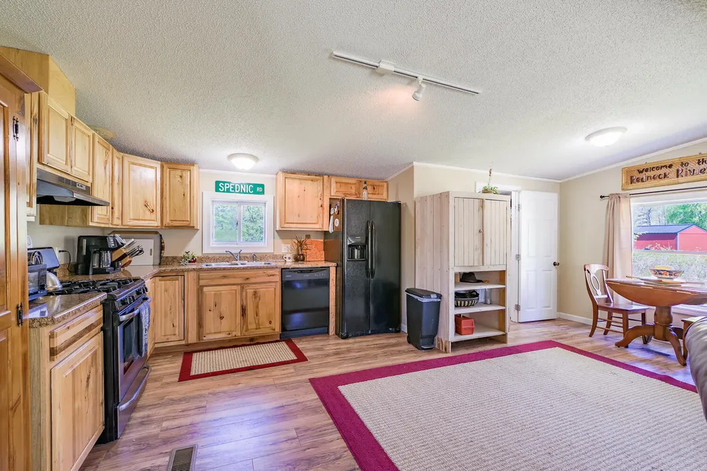 56 Ulmer Street Rockland ME 04841