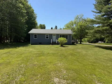 4 Luc's Lane Gouldsboro ME 04607
